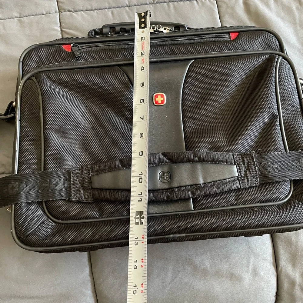 SwissGear Laptop Briefcase Bag Black 16”x12” Fits 15.6” Laptop Shoulder Strap